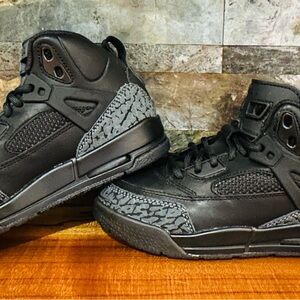 Jordan Winterized Spizike Black Sneakers